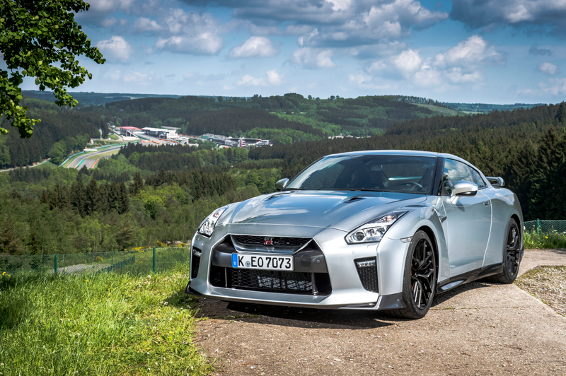 Illustration for article titled 2017 Nissan GT-R: Godzilla Grows Up But Still Eats Supercars For Breakfast